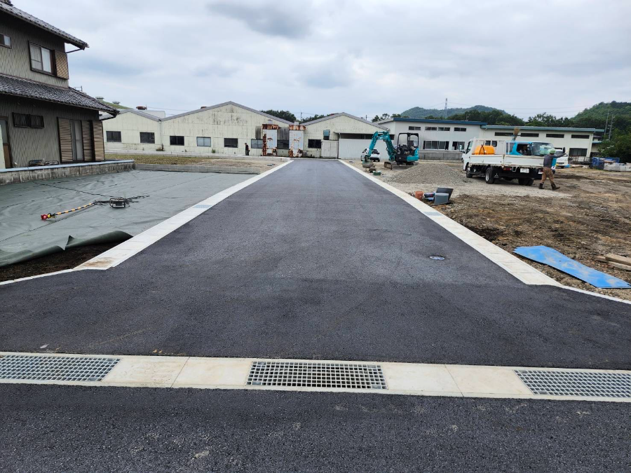 指定道路築造工事｜幅員6ｍ・延長53.4ｍの道路整備の施工写真